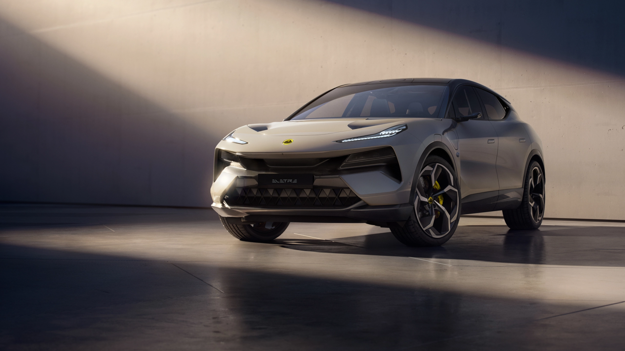 Lotus Eletre